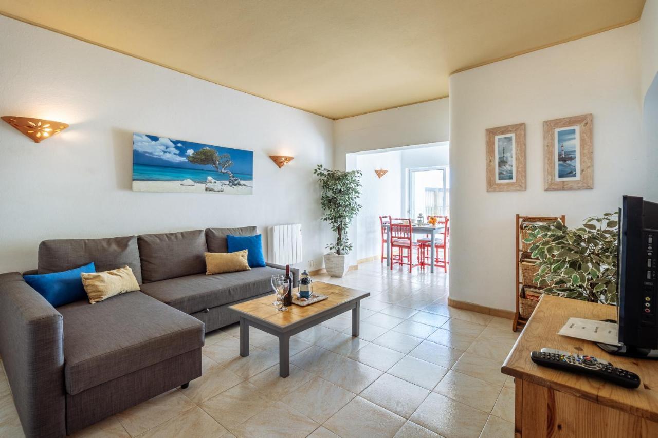 קארבואירו Apartment Isabel מראה חיצוני תמונה